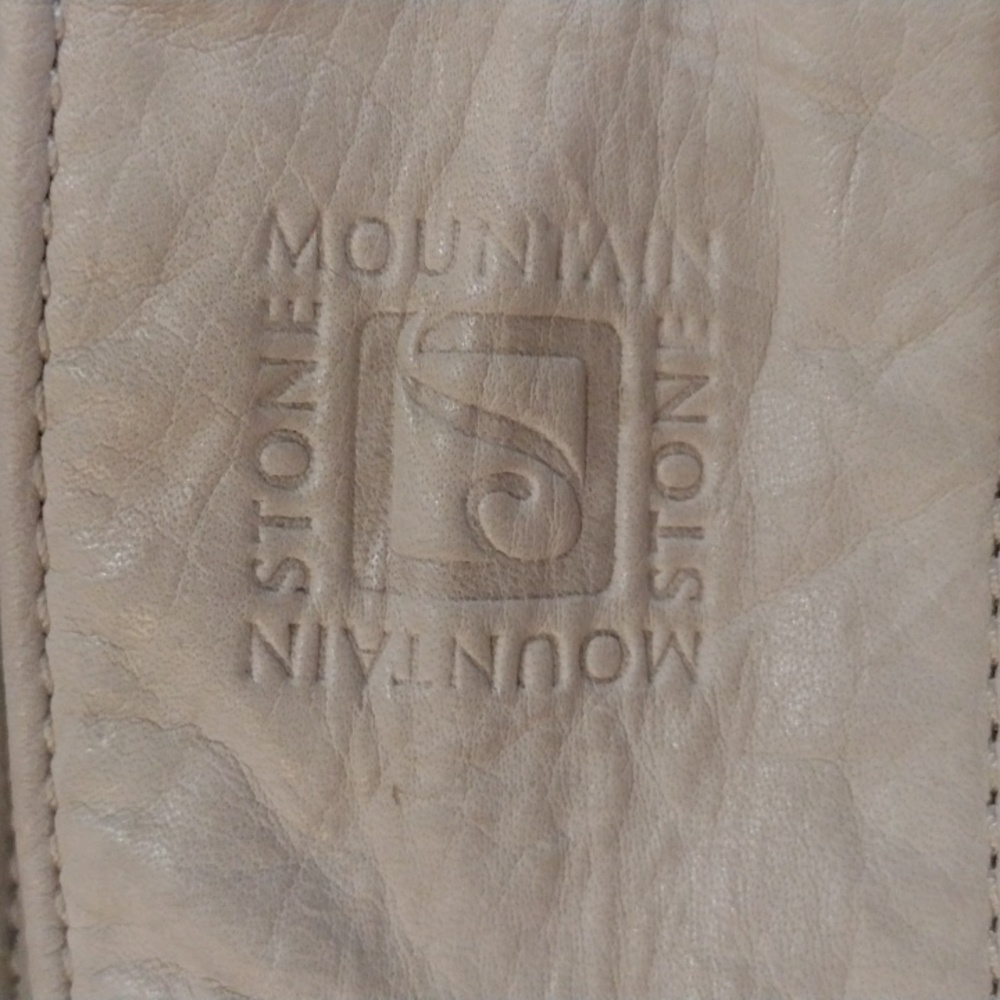 STONE MOUNTAIN LEATHER Shoulder Bag Navy Cream - Picture 4 of 16